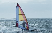 Wind- und Kitesurfen - vom Segel zum Drachen